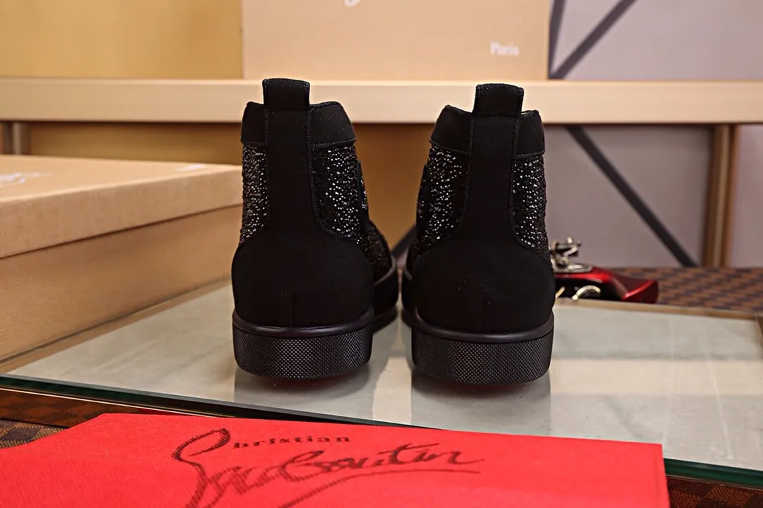 Ex-factory price 480. christian louboutin (CL red sole shoes) counter hot diamond series, high-top casual sneakers for couples 📢 📢 📢 Exclusive hot style release 🎈🎈💪 Movable latex feet 👻 Finished outsole sewing line [satisfied] 😝Female 35-40# Male 38#-46, global supply😝 [Top version]: original imported cowhide upper, top original leather lining, original molded TPU outsole, original 1:1 detail processing, original shoe last, large quantity available from stock,